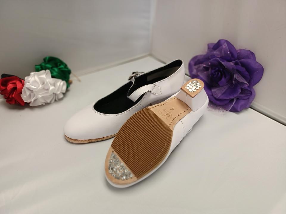 White ballet folklorico on sale shoes